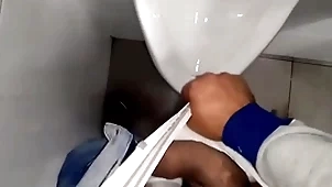 Cumming in put emphasize excuse oneself at one's fingertips put emphasize ostentatious display