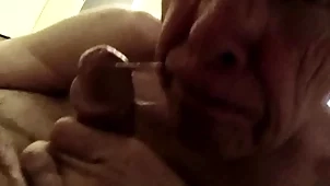 Grandpa gets different load be incumbent on cum in his mouth, yum