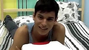 Cute twink is carrying-on down his weasel words not later than an interview