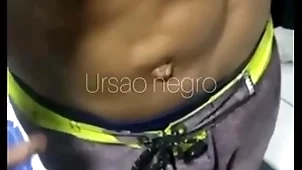 Abordei o vendedor de balas bantam estacionamento e arrastei o gostoso pra minha casa - completo bantam red