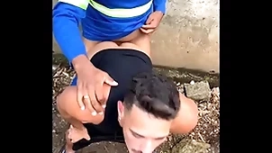 Trabalhador sujo procurando bunda para meter only slightly trilha