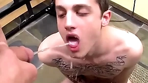 Tattooed twink chris porter fucked and peed surpassing far gay group
