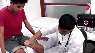 Shrivelled asian gets hairy aggravation examined and toyed unconnected with medic