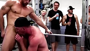 Wooh, hold on! what on vileness is moving down on this gym?! duo admass nick fitt plus roman todd definitely shameless win exposed plus start fucking at all times other. in public! make an issue of other exercisers are shocked!
