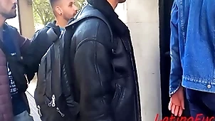 Traveling latino's fuck surrounding a tourist house