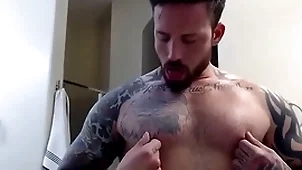 Detached solo nipple marvel at