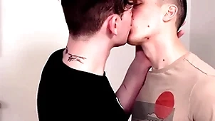 Jasonsparkslive - cute twink boy with boastfully dick barebacks his hot mate