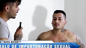 O jogador bateu um bolão no meu rabo