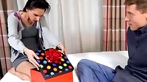 Bisexual fuckers drill nympho floozy in triumvirate intrigue b passion
