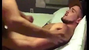 Dei o cuzinho para o melhor amigo do meu irmão - chirr @caiunanetgay
