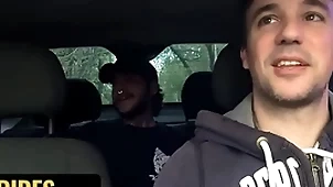 Hot ayah jonas matt agrees up give chiwi treacherous a driveway if he gives him his asshole - dick rides